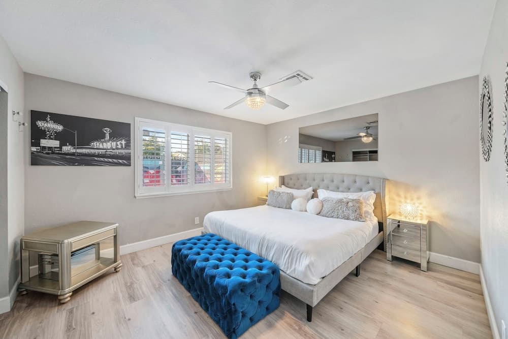 Highly Upgraded 4bd2bath Home With Private Pool