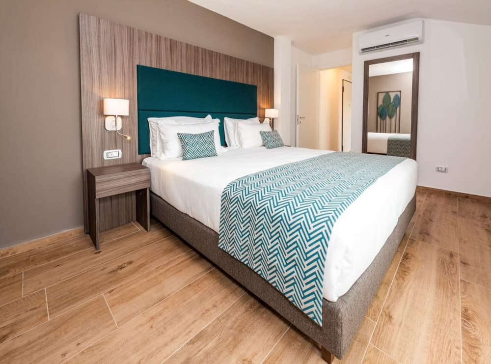 Aurelia Antica Suites & Apartments