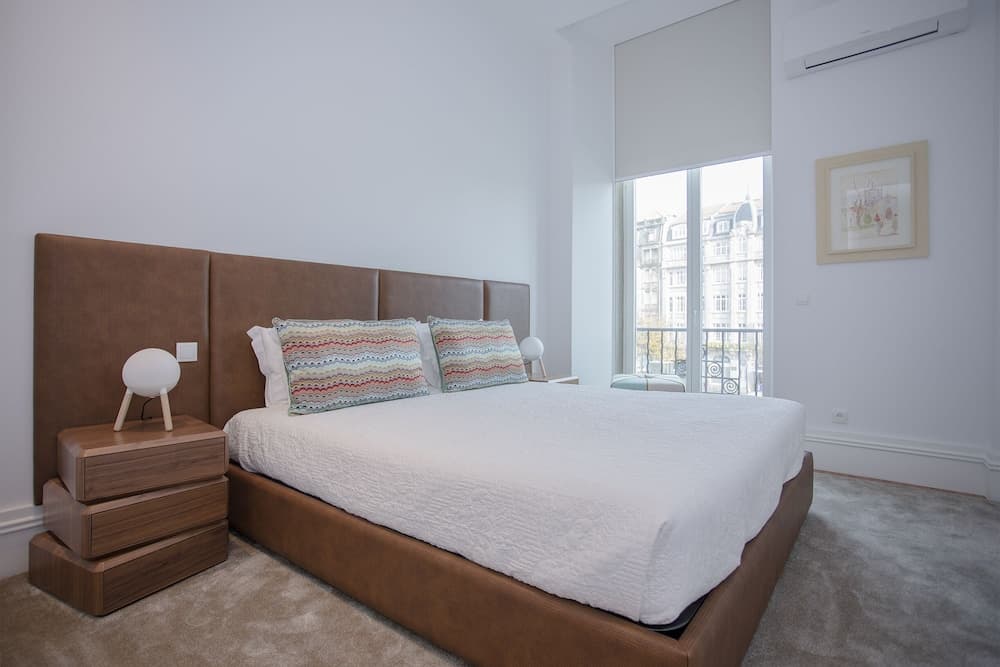 Liiiving - Aliados Luxury Apartment II