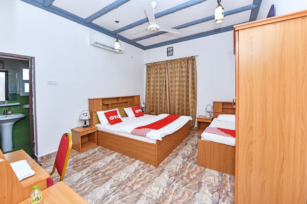 OYO 139 Al Ghadeer Hotel Apartments