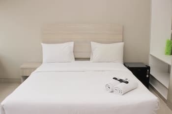 Cozy Studio At Gateway Park Lrt City Bekasi Apartment