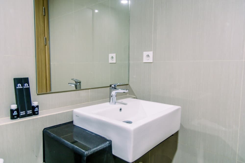 Elegant And Comfortable 1Br Apartment Bintaro Embarcadero
