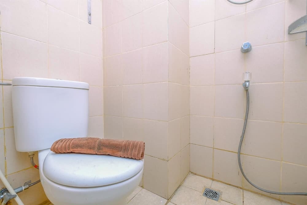 Comfort And Tidy Studio Apartment Serpong Greenview