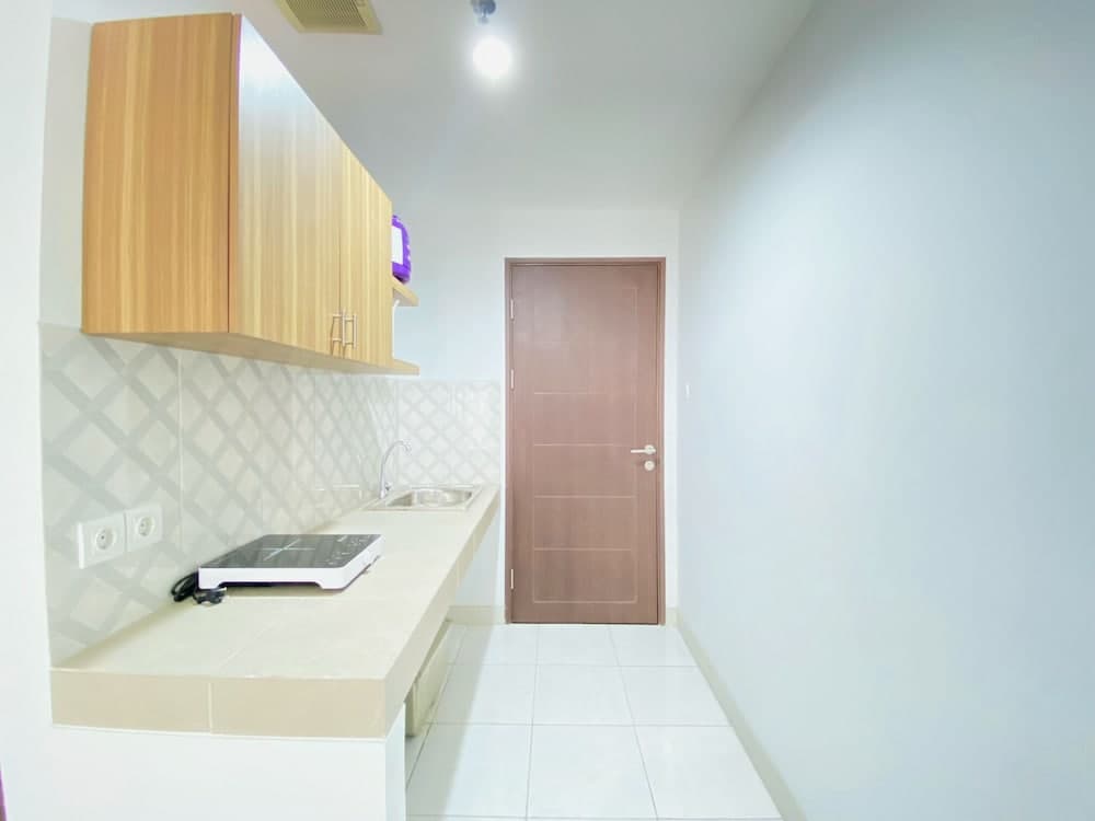 Cozy And Spacious Studio Room At Mekarwangi Square Apartment