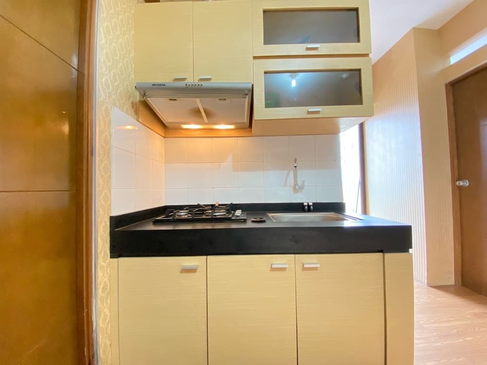 Spacious 3Br At Gateway Ahmad Yani Cicadas Apartment