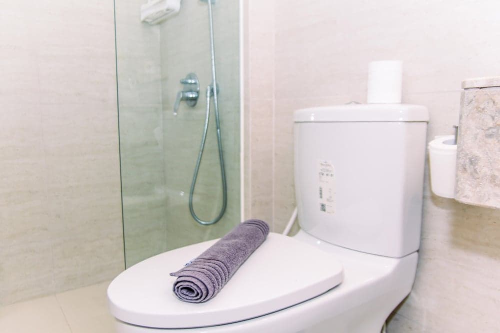 Fancy And Nice Studio Apartment At Gold Coast