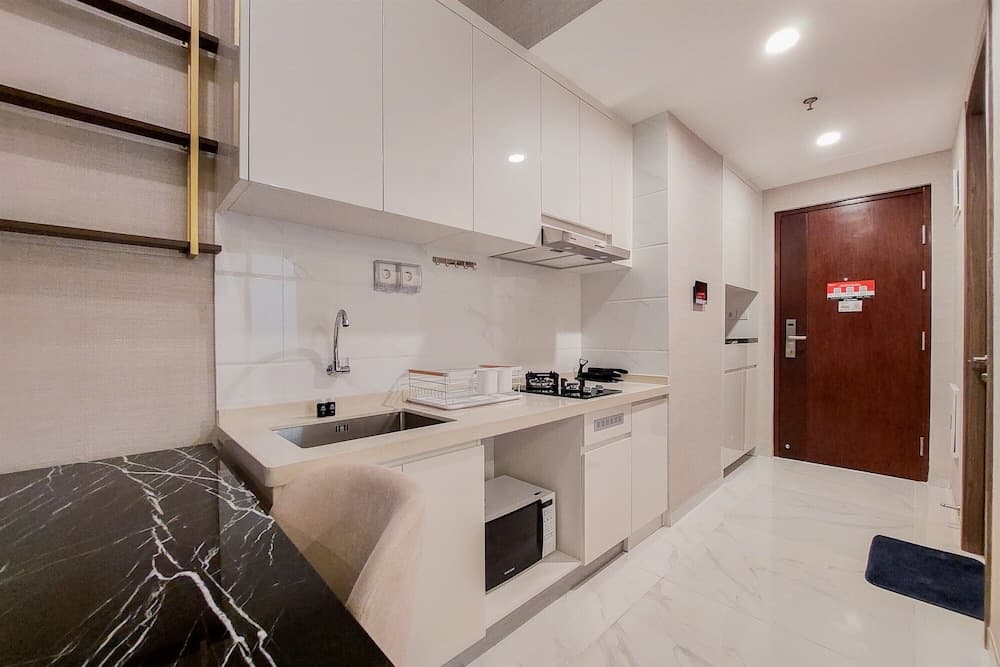 Scenic And Restful 2Br Sky House Bsd Apartment