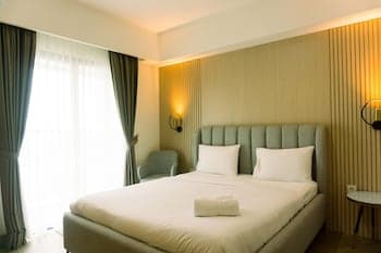 Well Furnished And Elegant 1Br At Bintaro Embarcadero Apartment