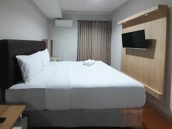 Elegant And Spacious 1Br At Patraland Amarta Apartment