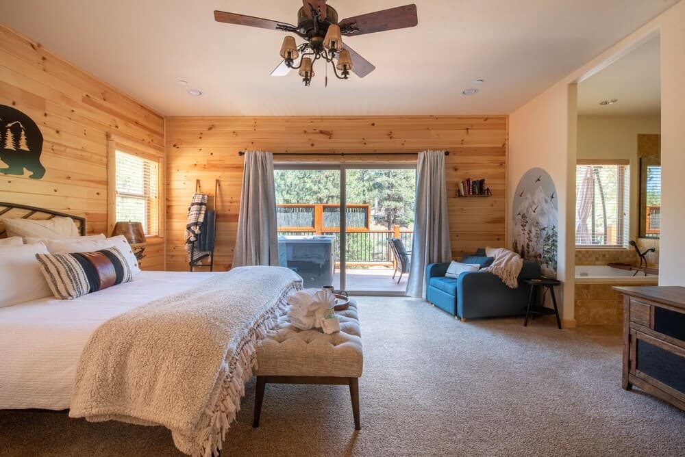 08 - Stony Creek Manor 3 Bedroom Home by Redawning