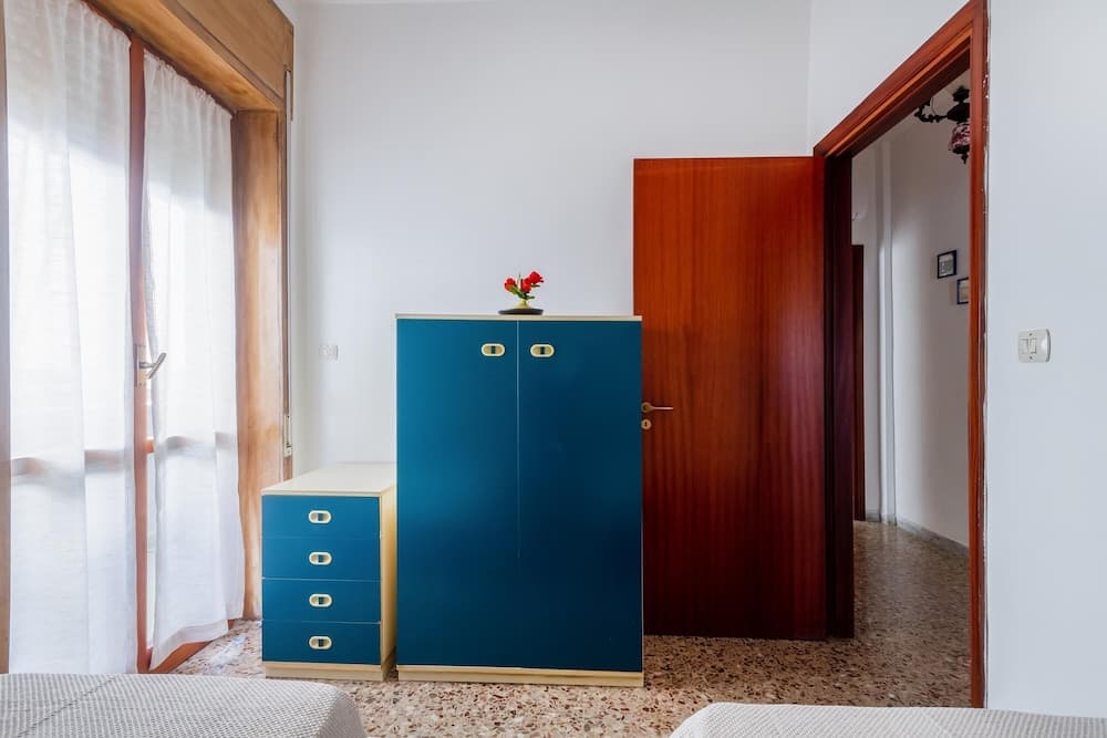 2955 Anna House by Barbarhouse