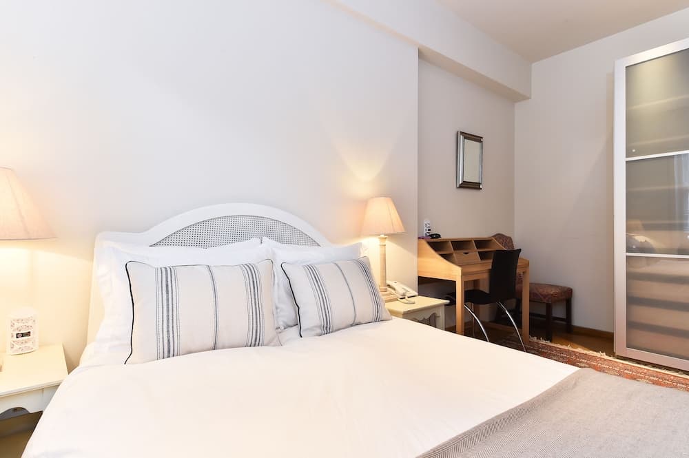 Altido Elegant 3 Bed Apt With Rooftop Terrace In Pimlico