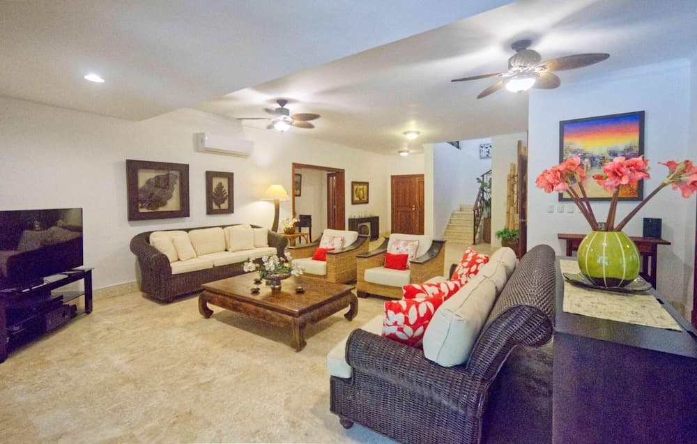 Cozy Private Villa in Amazing Beach Golf Resort