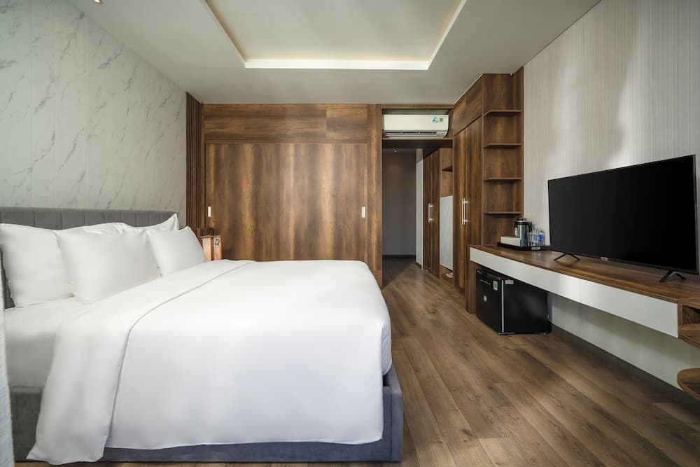 Tashi Oasis Hotel & Apartment