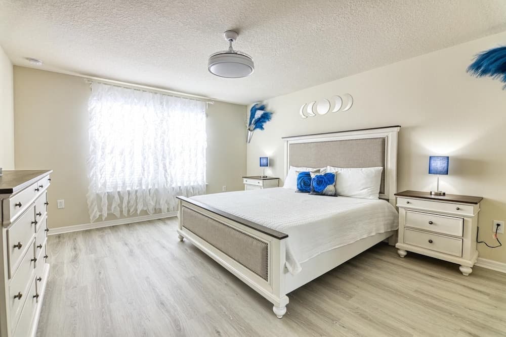 A Touch of Blue at Windsor Island Resort