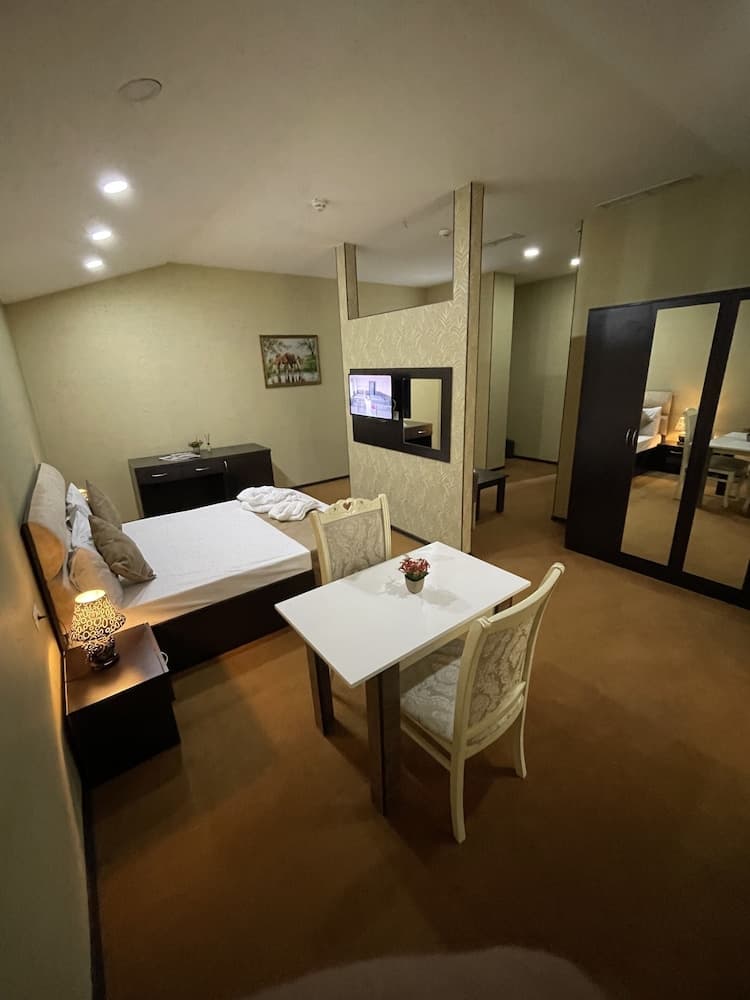 Continental Hotel Baku