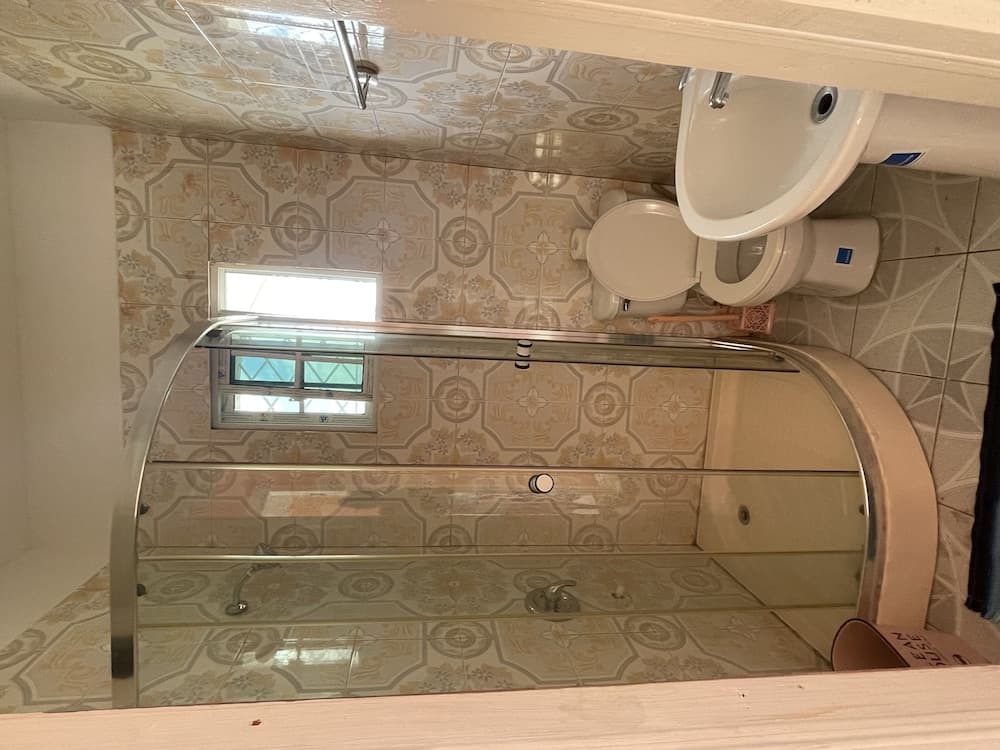 Skyline Suites, Queen, Ocean Views 1 Bedroom Condo by RedAwning