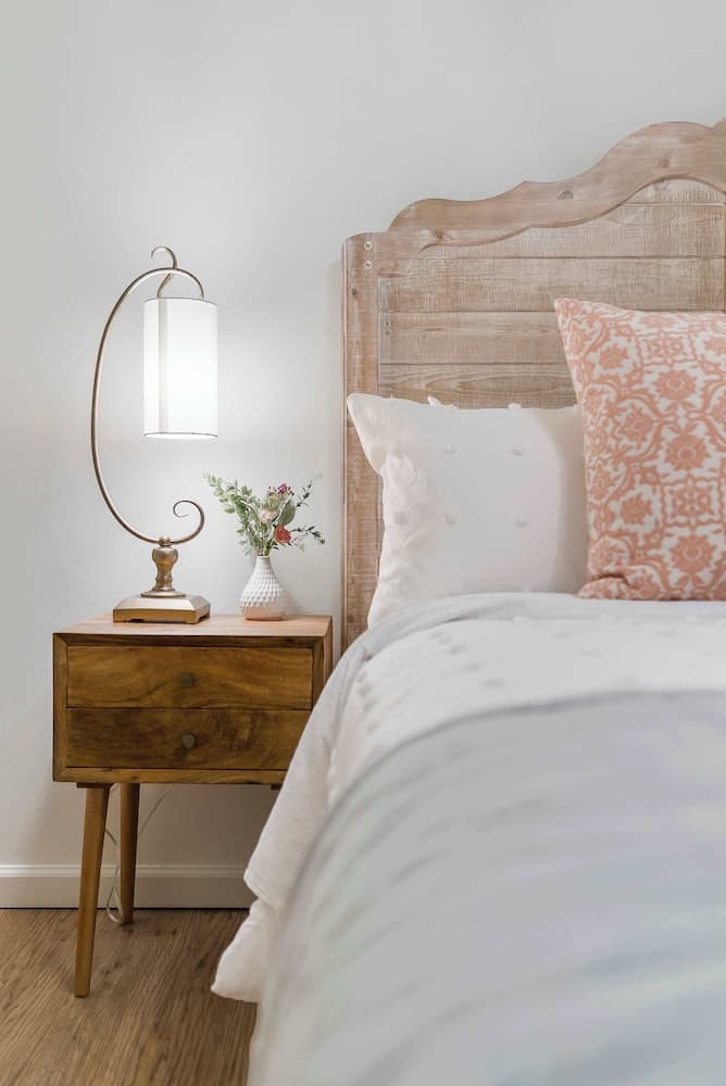 Midnight Oasis - Nestled Among Nature of the Ozarks!