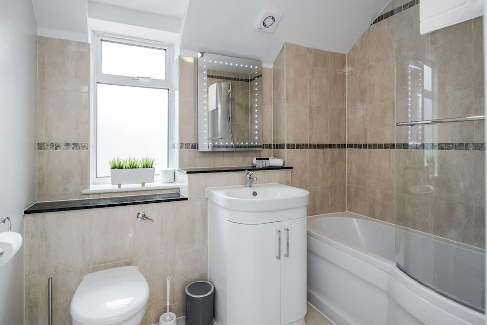 Roomspace Apartments - Lomond Court