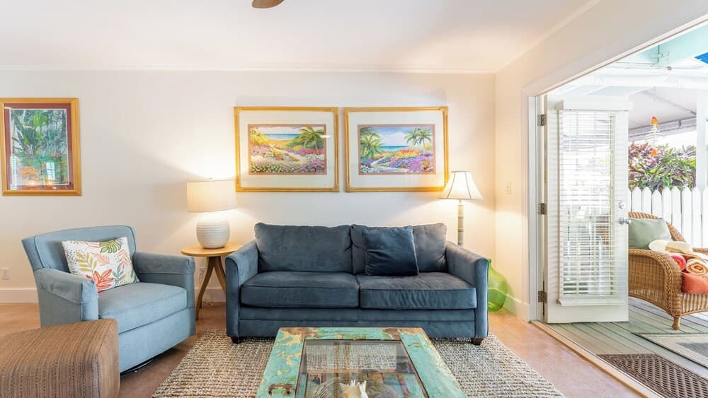 A Place In Paradise by Avantstay Key West Walkable w/ Shared Pool Week Long Stays Only