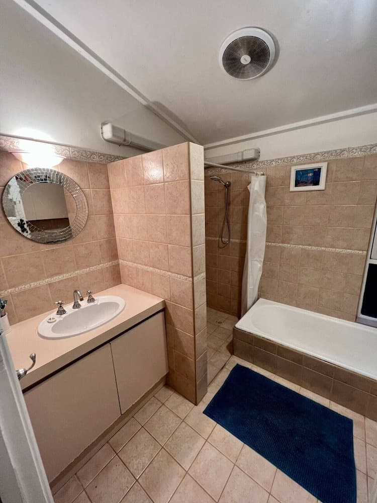 Relaxing 3 Bedroom Apartment in Perth