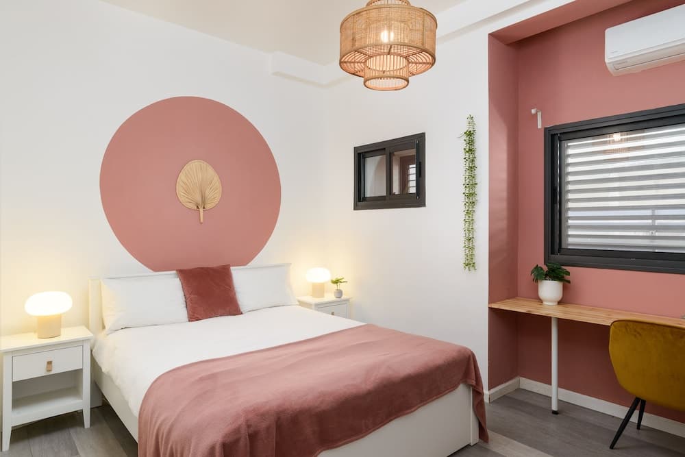 Modern & Design by FeelHome