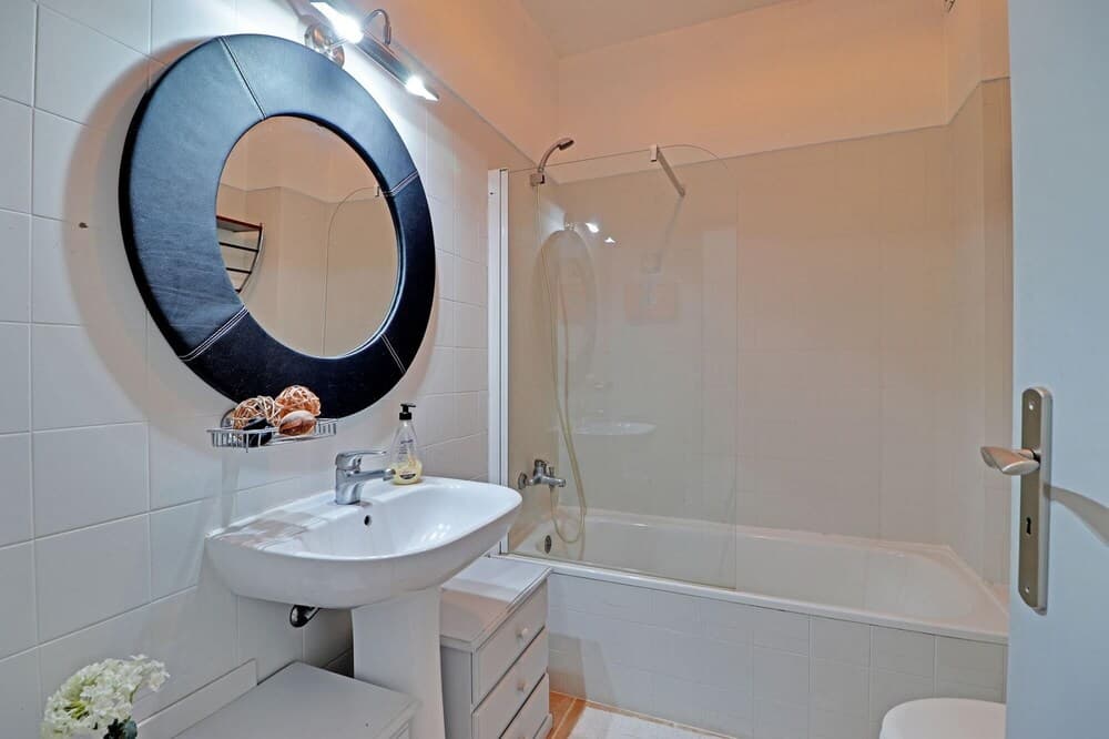 Faro Airport Flat by Homing