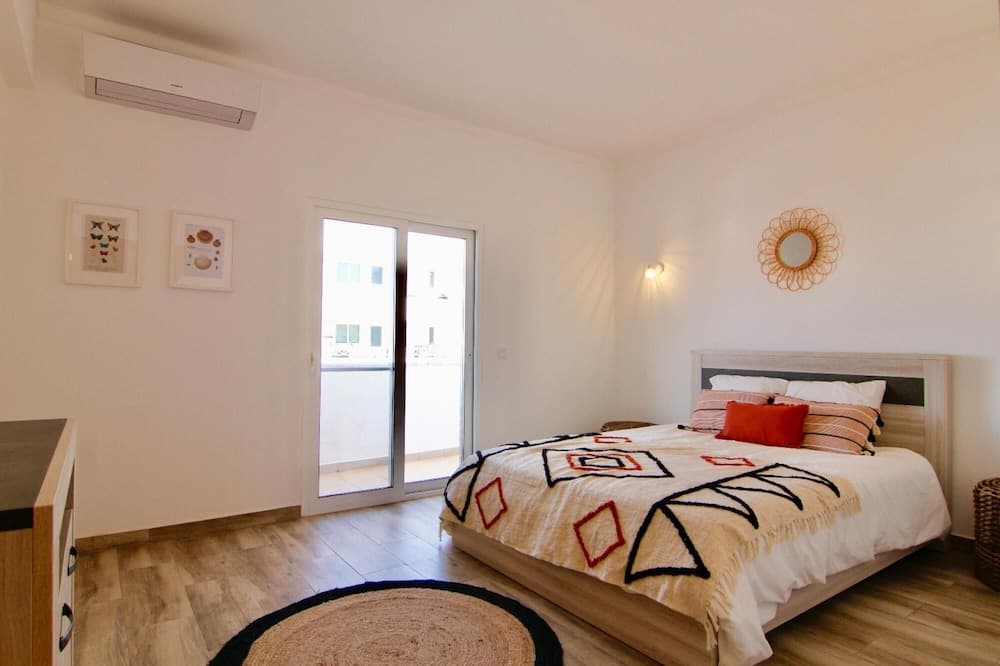 Lagoa Central by Homing