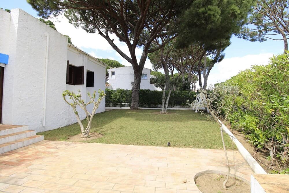 Albufeira Traditional Villa With Pool by Homing