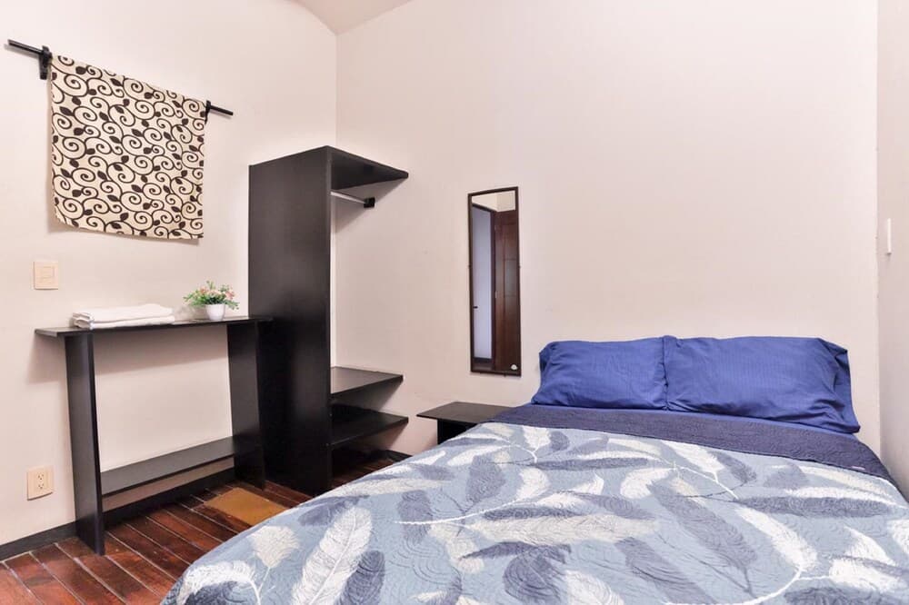 Hostpal Hostal Roma 185