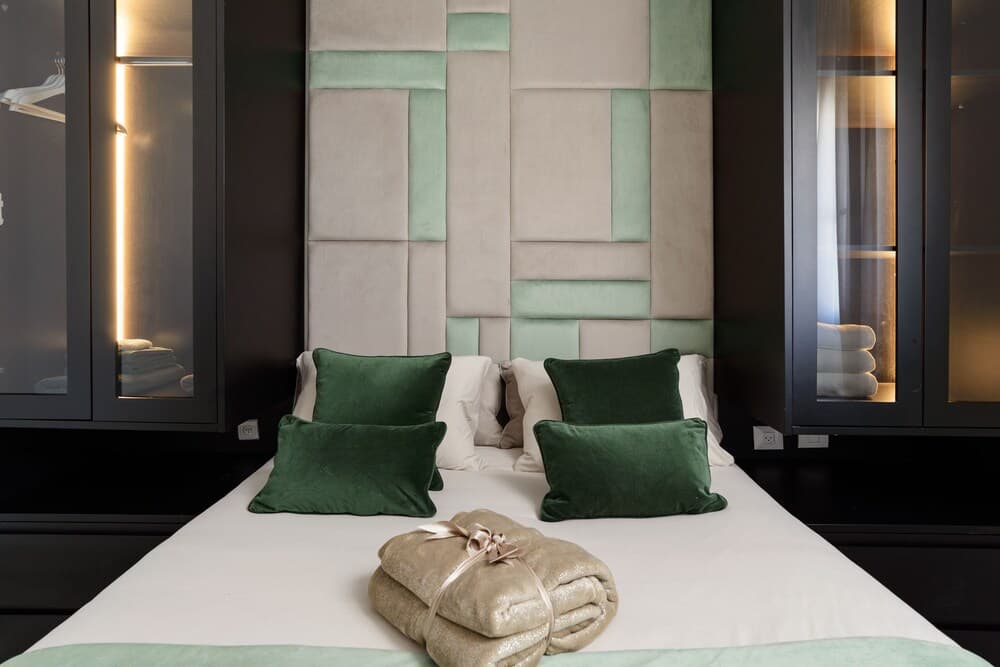 Luxury with Terrace & Sea View by FeelHome