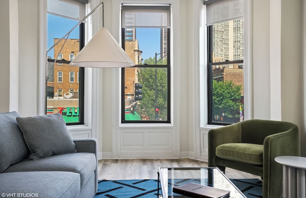 The Neighborhood Hotel - Lincoln Park