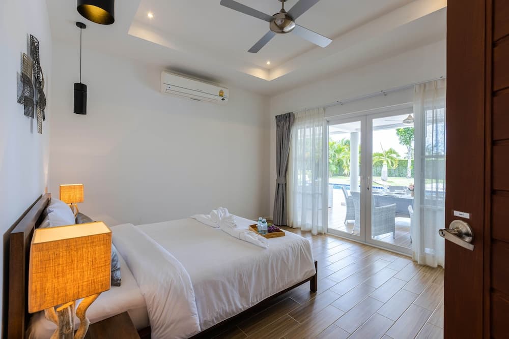 Modern 3 Bedroom Pool Villa MP22