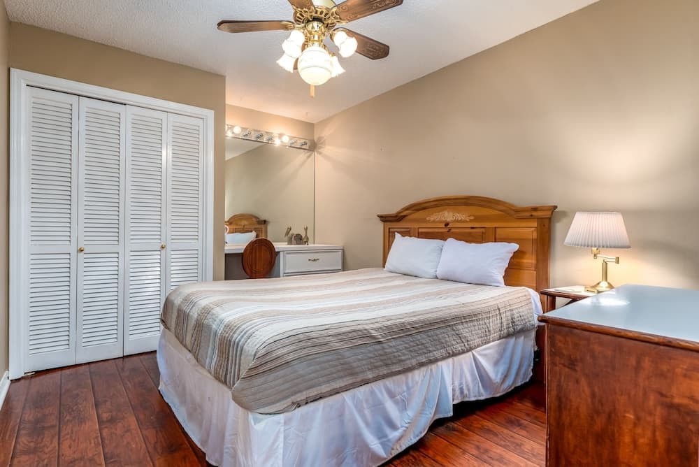 Bay Side Believer - 853 Desoto Unit A 3 Bedroom Home by Redawning