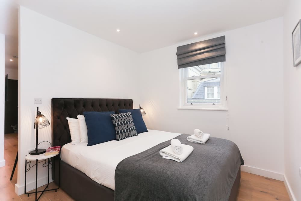 Chapel - Central Studio Apartment