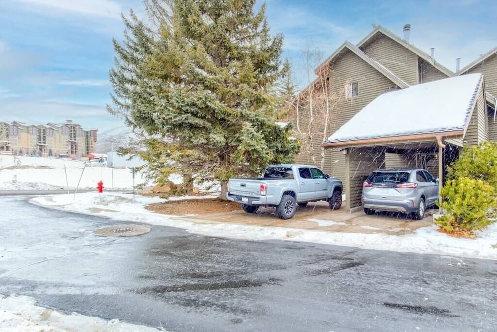 Comanche Peak by Boutiq