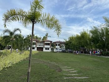 Biggy's River Resort by Cocotel