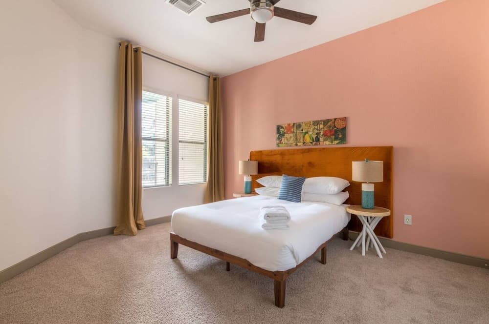 CozySuites at Town Lake