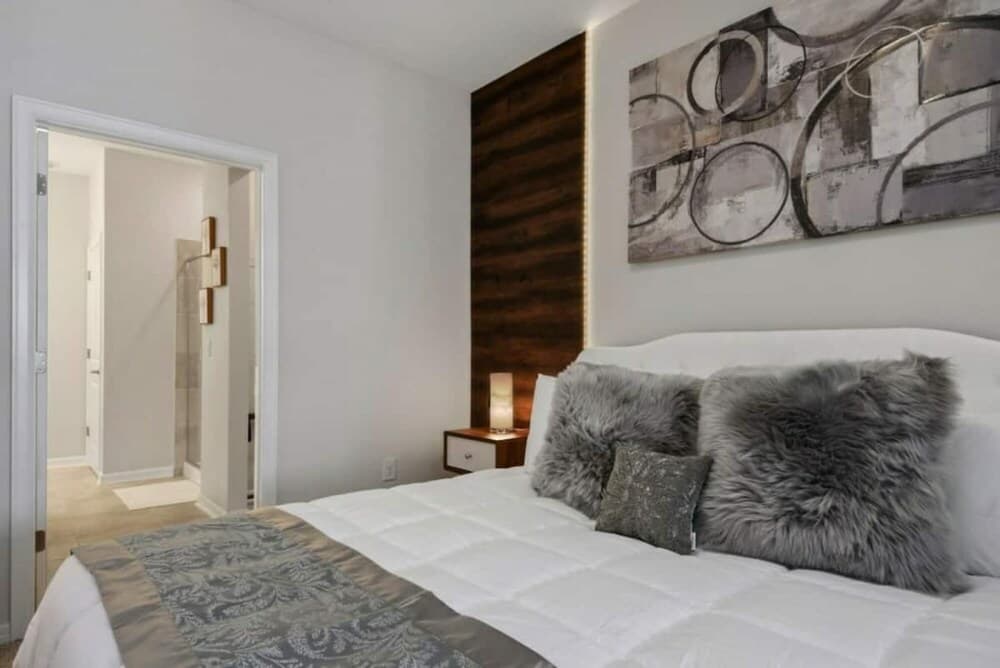 3120 Unit 406 Brand NEW Stunning Apartment