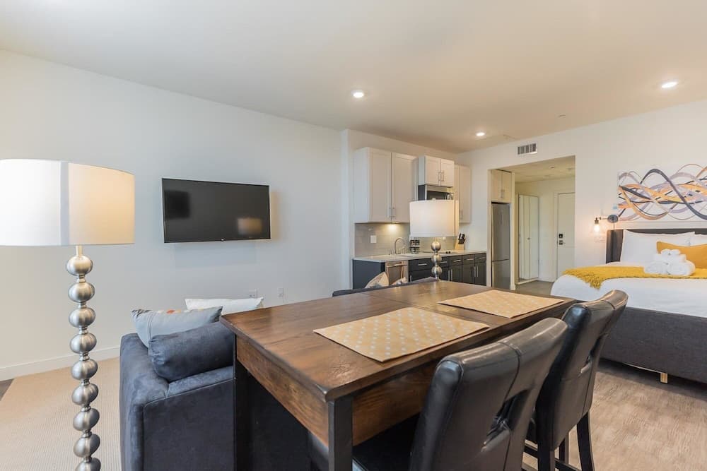 Pine Suite - 411 in Philadelphia