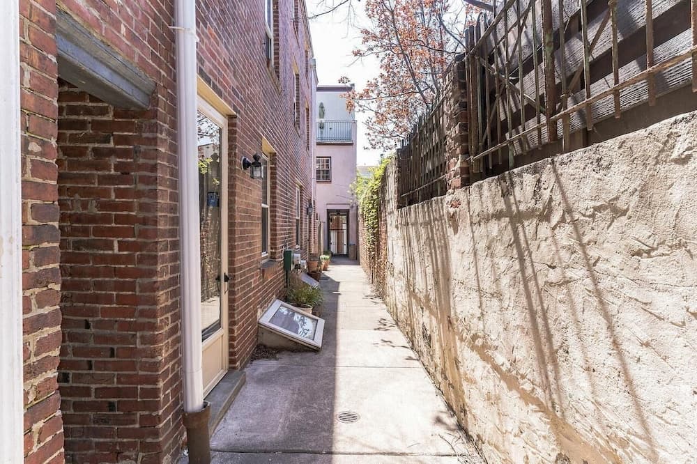 229 Fulton St in Philadelphia