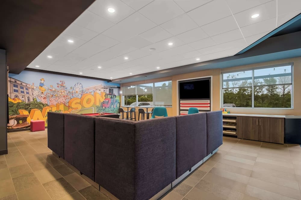 Tru By Hilton Wilson