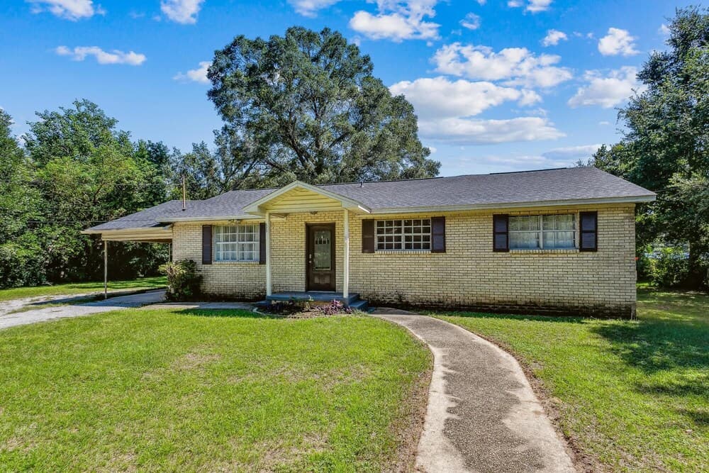 Best of Both Worlds pet Friendly in Pensacola