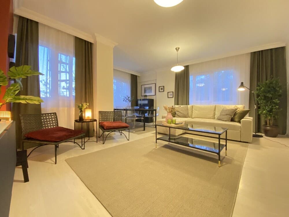 Missafir Modern Flat With Balcony on Bagdat Street