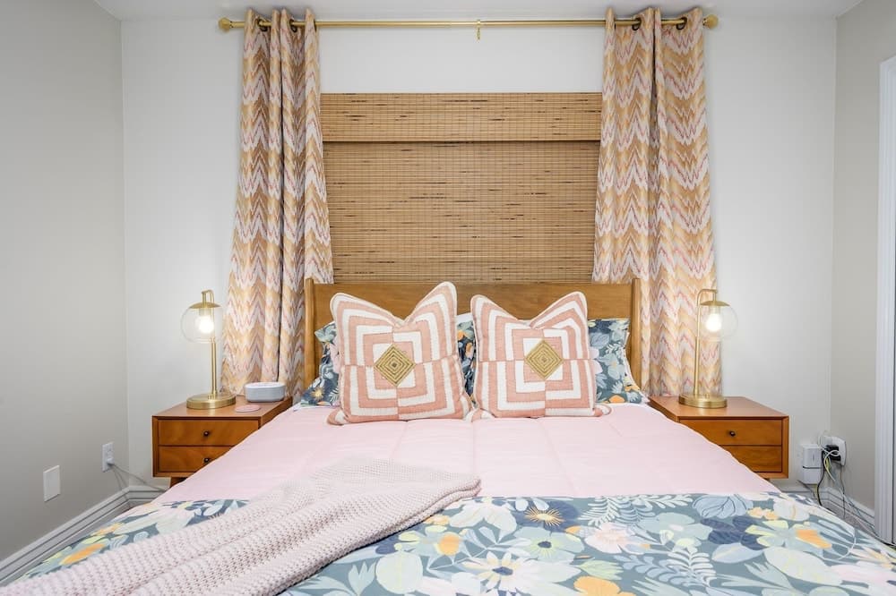 Casa Sunset 4 Bedroom Home by RedAwning