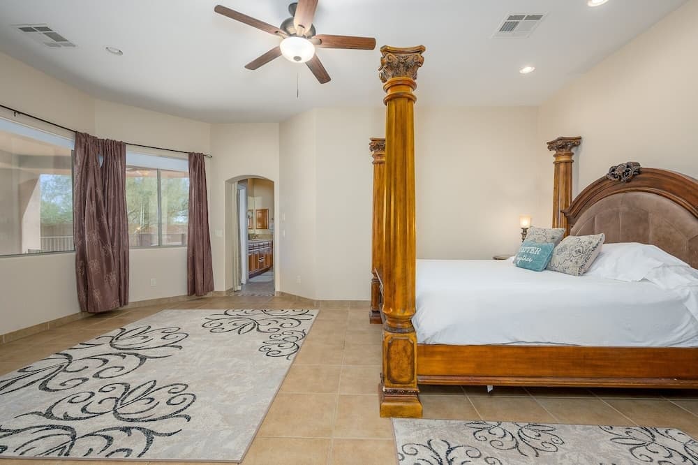 Casa Sonoran 3 Bedroom Home by RedAwning