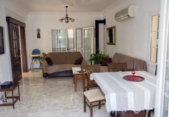 Beautiful and Large 3-bed Villa in Lapta, Cyprus
