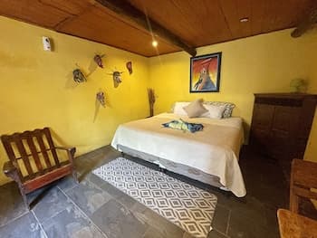 Johnny's Place Hotel