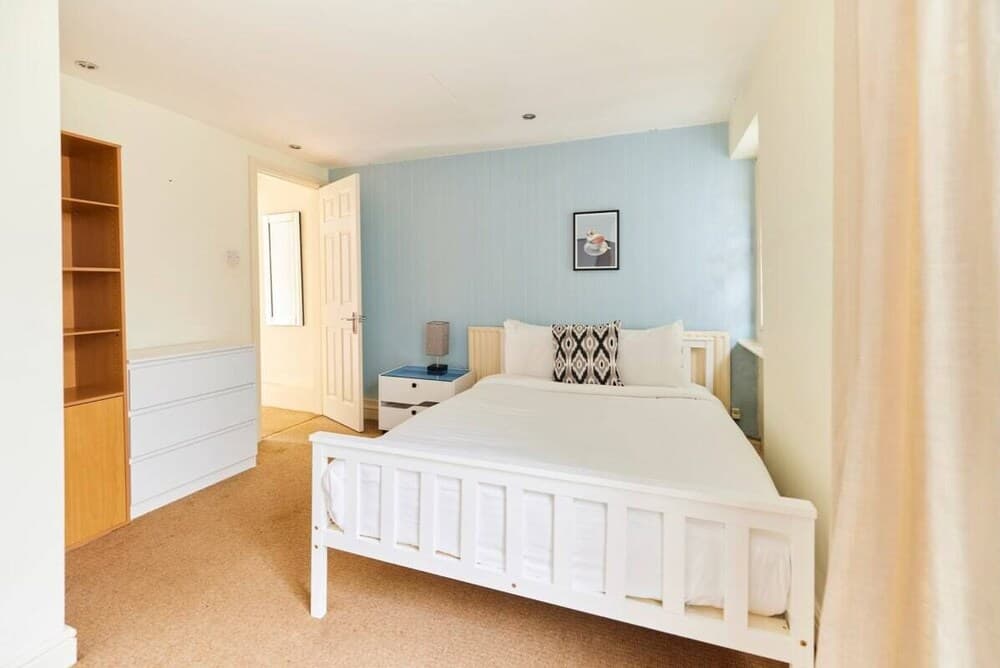 The Myddelton Square Garden Den - Tempting 2bdr Flat With Garden