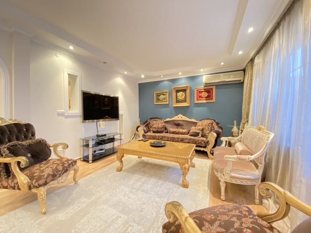 Missafir Exclusive Flat With Balcony in Nisantasi